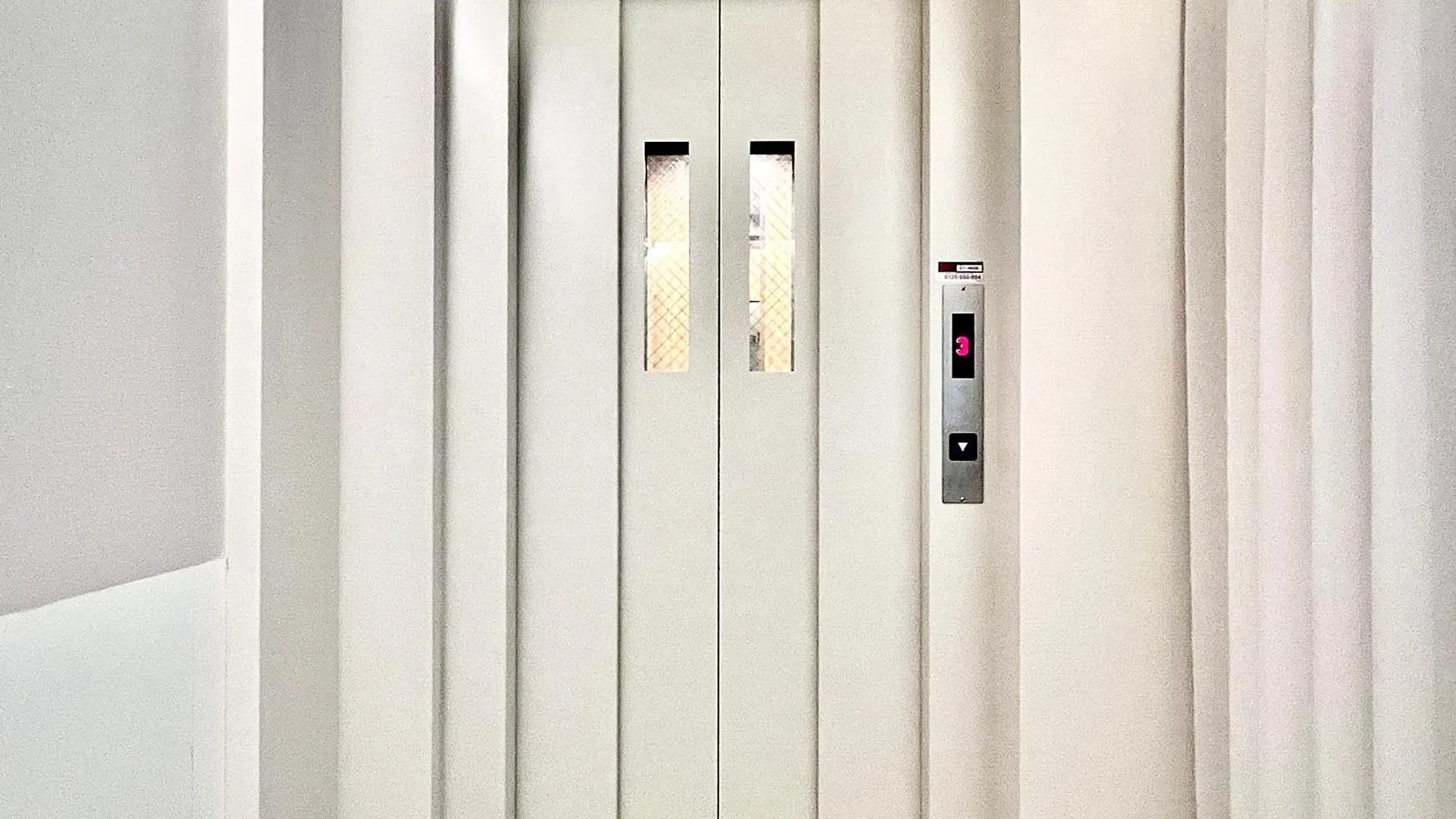 Tokyo Cherry Blooming Hotel Ueno 东京超级中心上野公园3分钟 地铁1分钟 位置绝佳超级繁华 免费wifi Dyson吹风机cob Japan